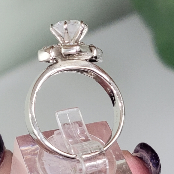 TRUE VINTAGE ESTATE SIGNED STERLING SILVER 925 RING SZ 6.00 CZ Flower - Picture 10 of 10